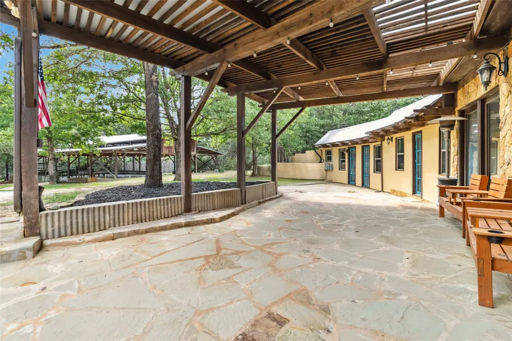 208 Old Potato Road Paige, TX 78659