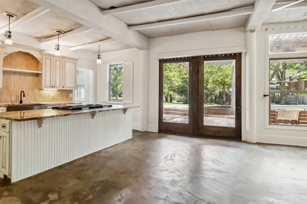 208 Old Potato Road Paige, TX 78659