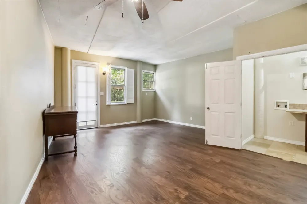 208 Old Potato Road Paige, TX 78659