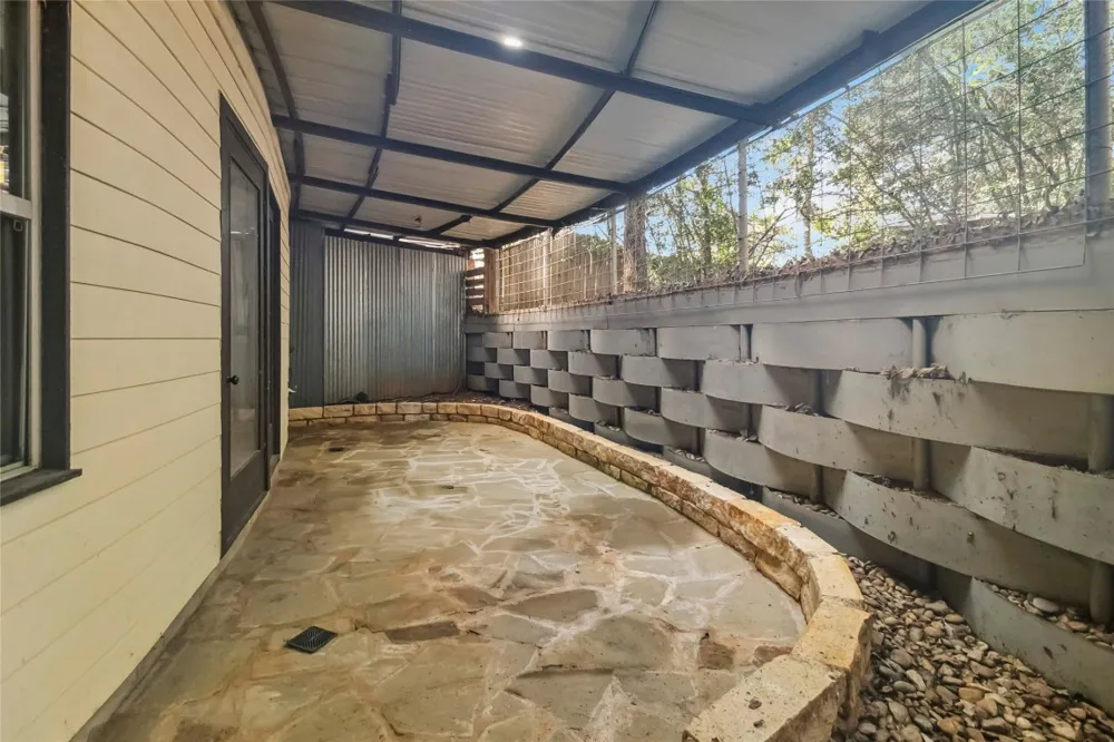 208 Old Potato Road Paige, TX 78659