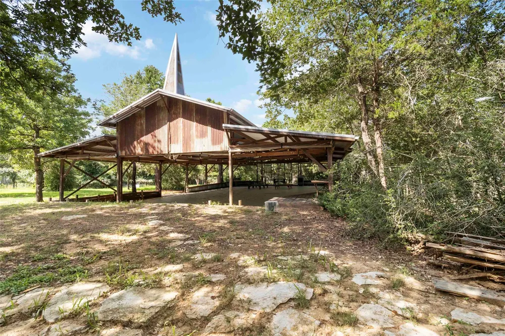 208 Old Potato Road Paige, TX 78659
