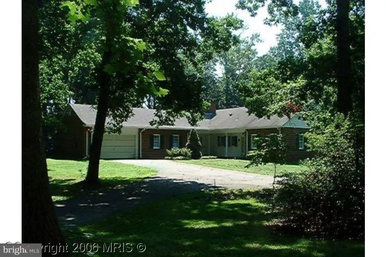 27 OLD SOUTH RIVER ROAD Edgewater, MD 21037