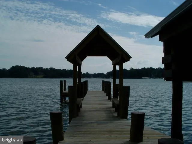 27 OLD SOUTH RIVER ROAD Edgewater, MD 21037