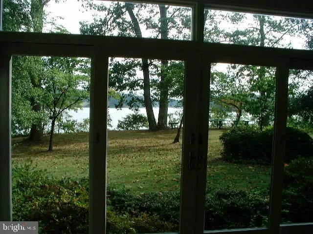 27 OLD SOUTH RIVER ROAD Edgewater, MD 21037