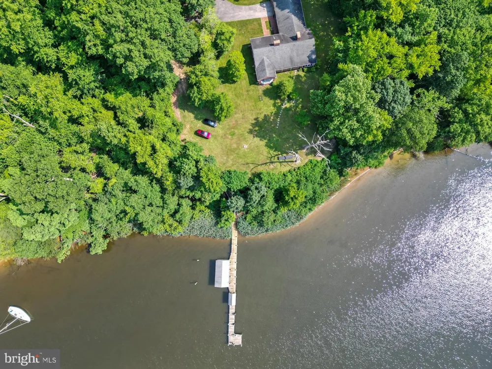 27 OLD SOUTH RIVER ROAD Edgewater, MD 21037