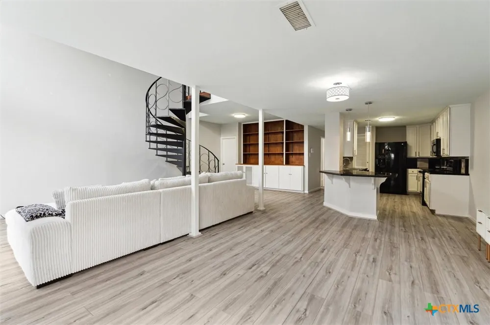 3300 Yorktown Street #13 Houston, TX 77056