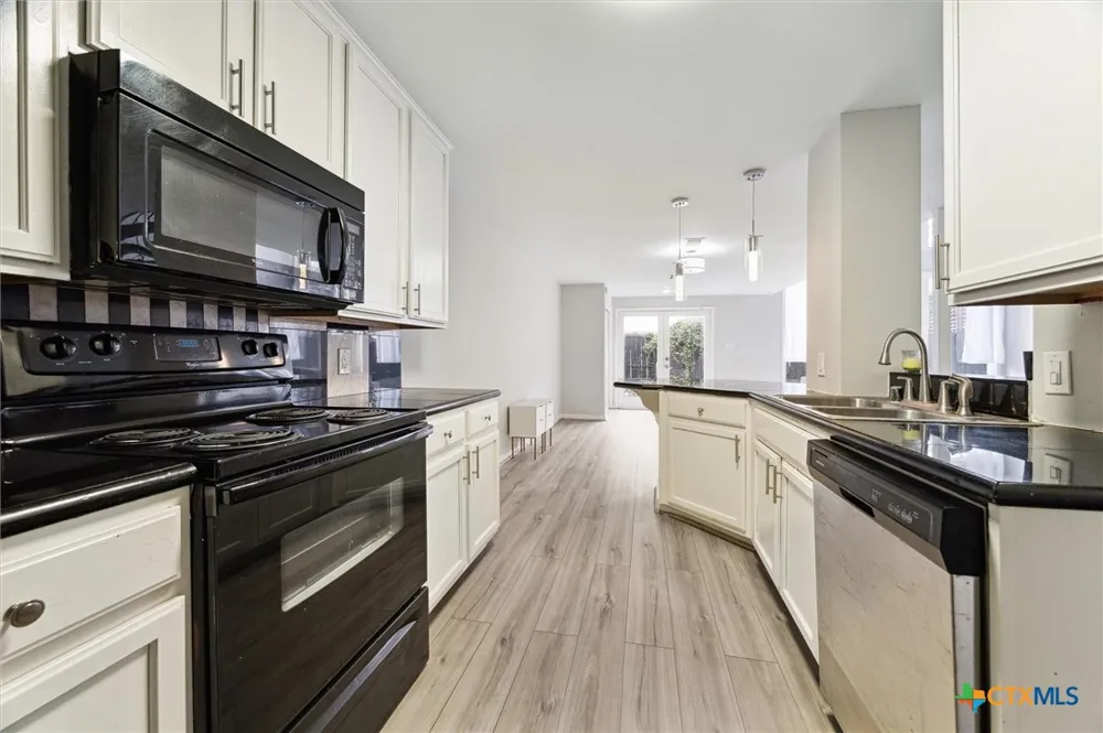 3300 Yorktown Street #13 Houston, TX 77056