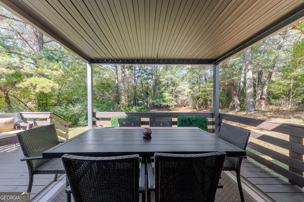111 Robinhood DR Woodstock, GA 30188