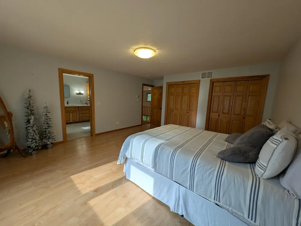 300 Sugarloaf Parkway Zumbrota, MN 55992