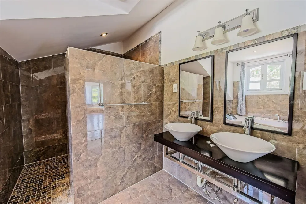135 VILLA PEREZ Adjuntas, PR 00601