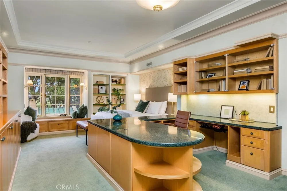1129 Via Mirabel Palos Verdes Estates, CA 90274