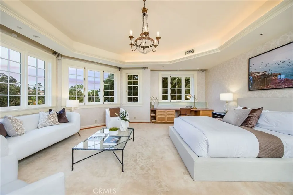 1129 Via Mirabel Palos Verdes Estates, CA 90274