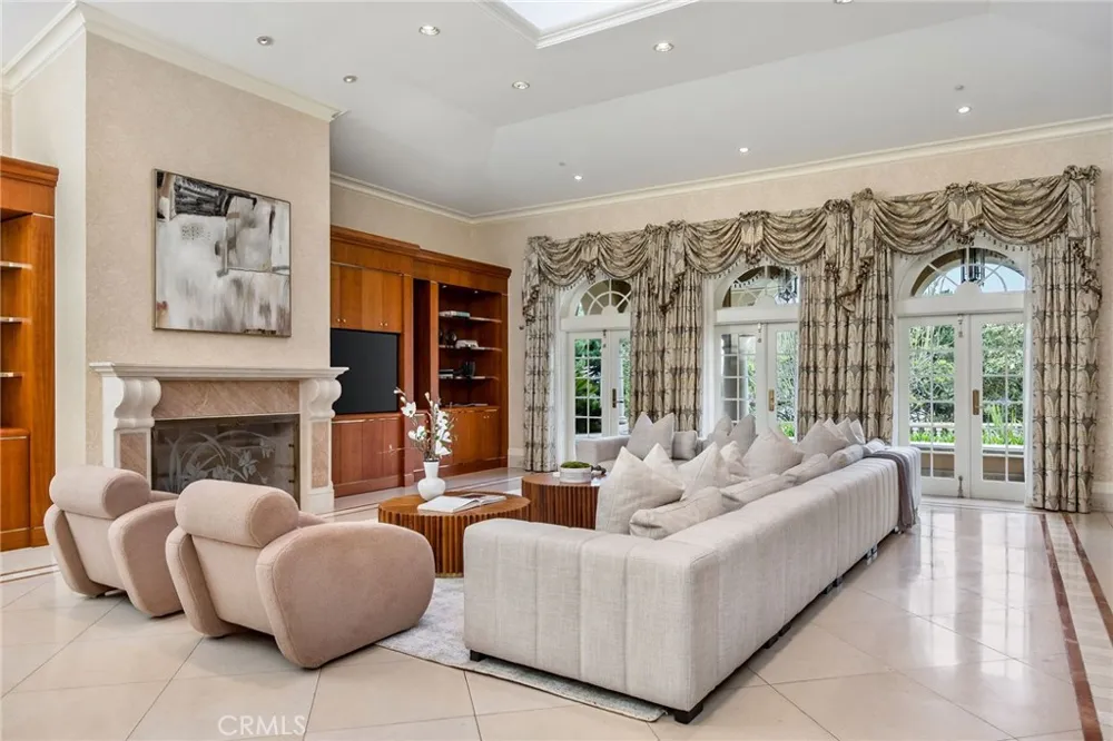 1129 Via Mirabel Palos Verdes Estates, CA 90274