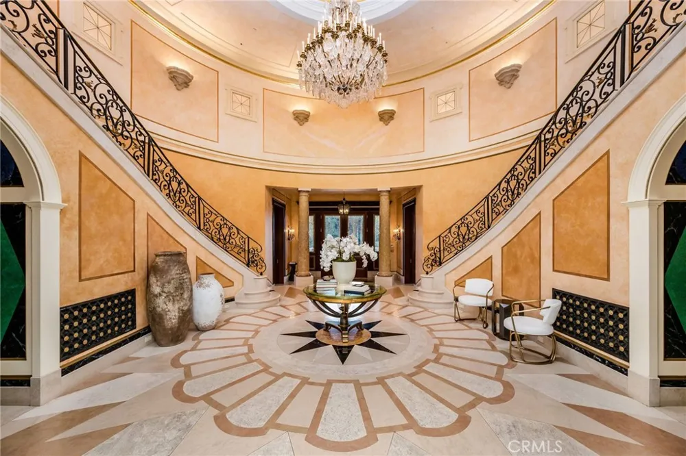 1129 Via Mirabel Palos Verdes Estates, CA 90274