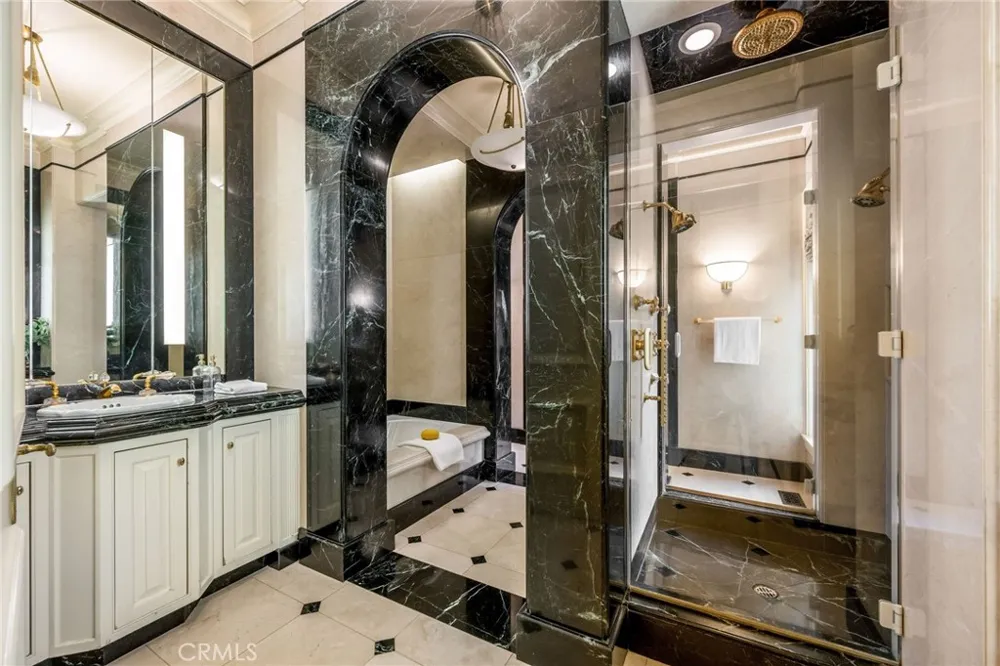 1129 Via Mirabel Palos Verdes Estates, CA 90274