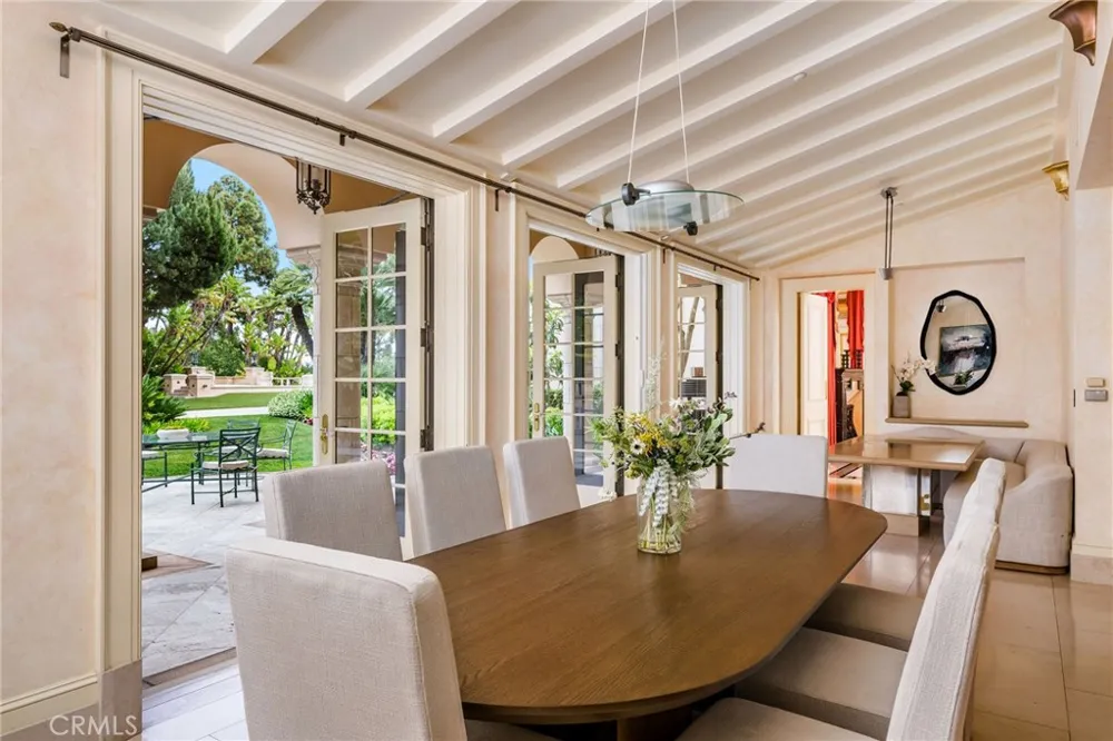 1129 Via Mirabel Palos Verdes Estates, CA 90274