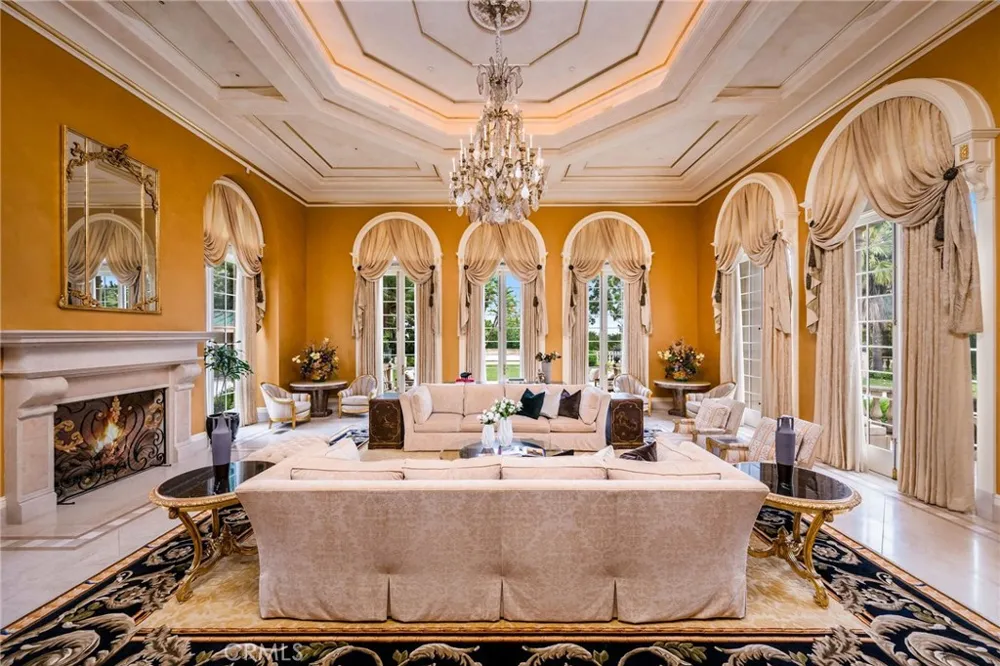 1129 Via Mirabel Palos Verdes Estates, CA 90274