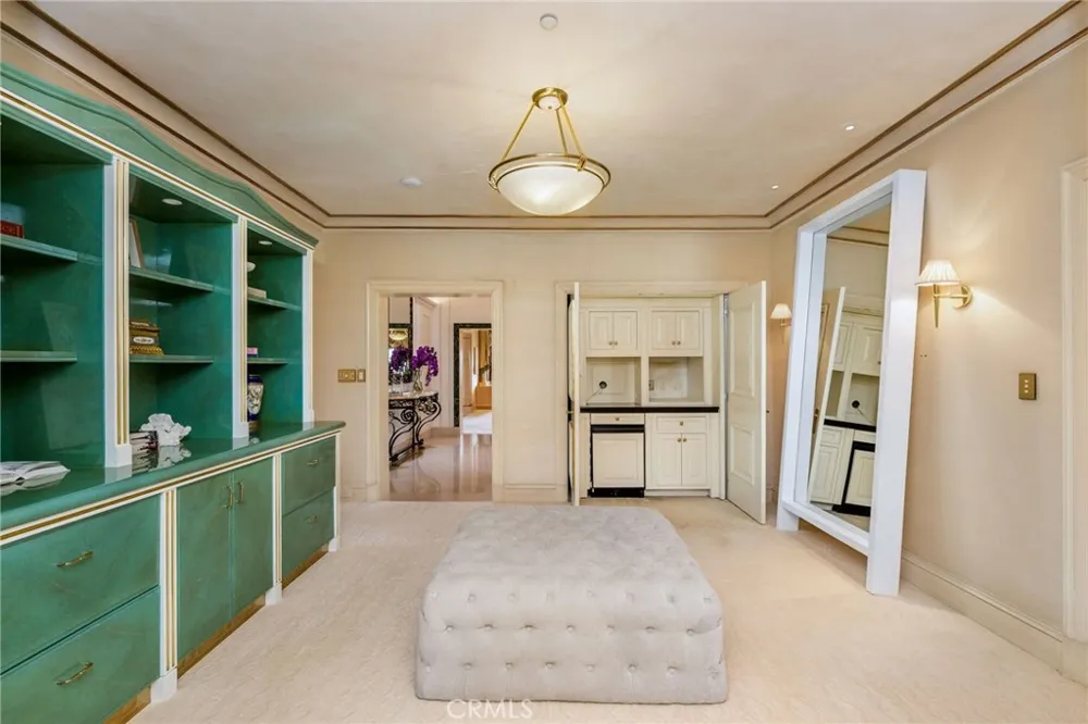 1129 Via Mirabel Palos Verdes Estates, CA 90274
