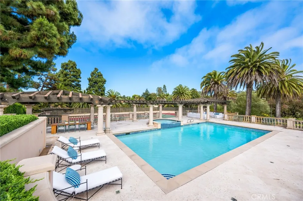 1129 Via Mirabel Palos Verdes Estates, CA 90274