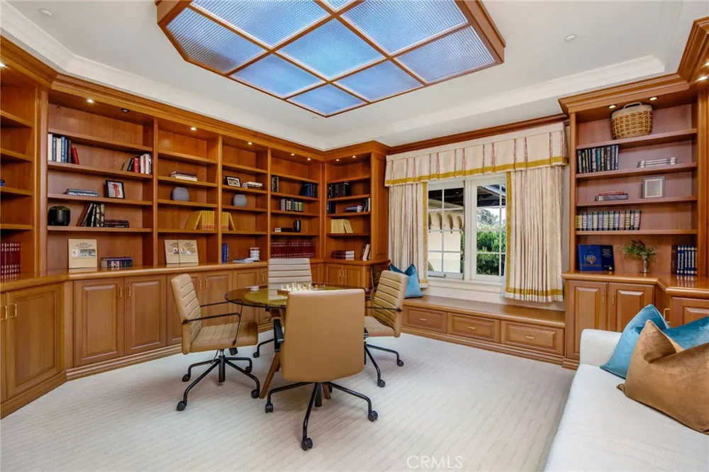 1129 Via Mirabel Palos Verdes Estates, CA 90274