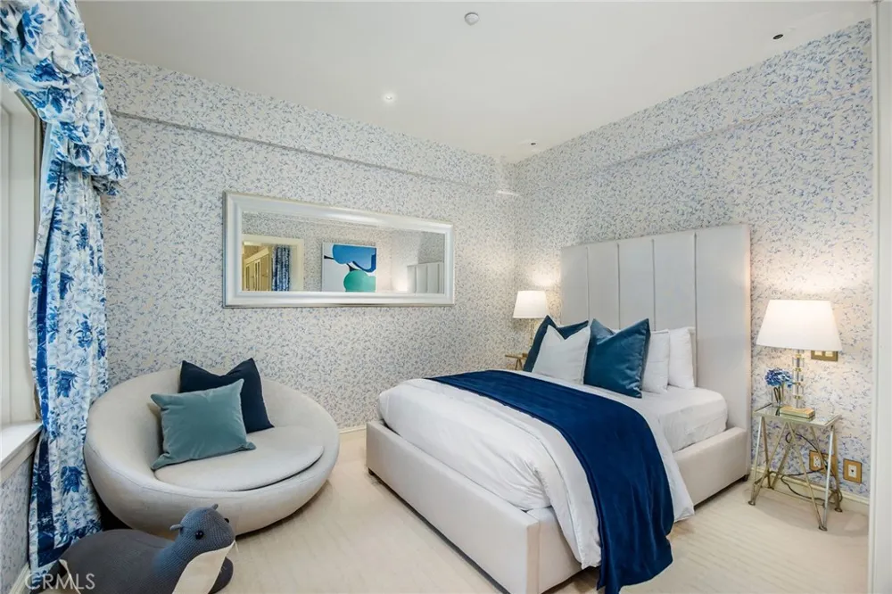 1129 Via Mirabel Palos Verdes Estates, CA 90274