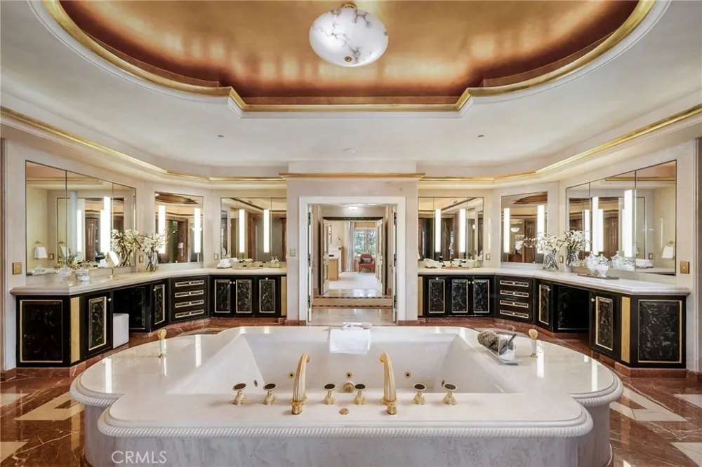 1129 Via Mirabel Palos Verdes Estates, CA 90274