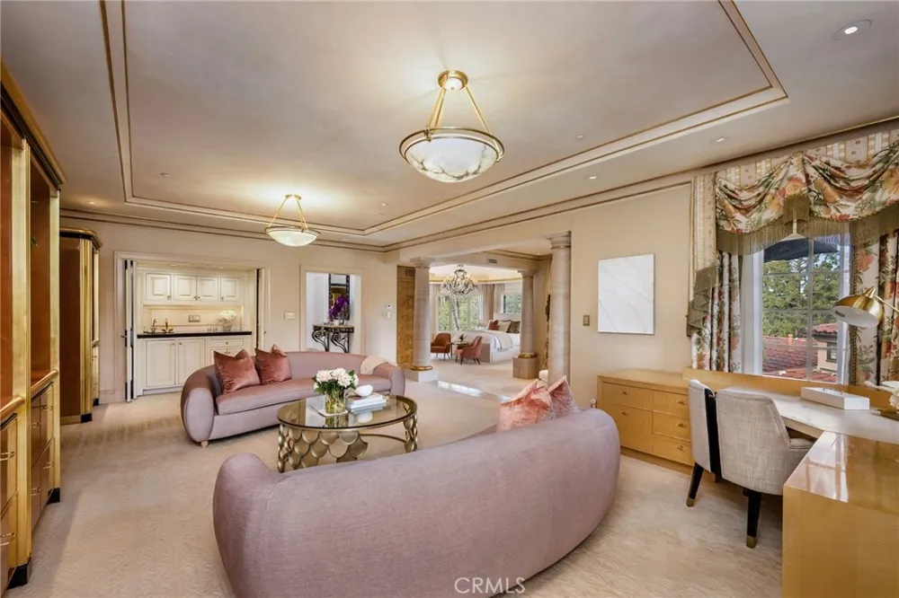 1129 Via Mirabel Palos Verdes Estates, CA 90274