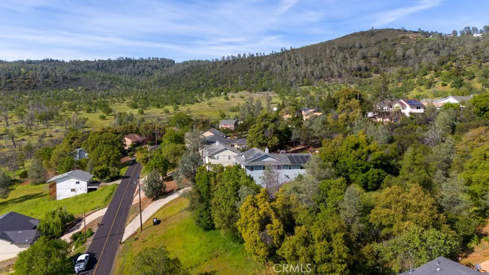 16366 Conestoga Road Hidden Valley Lake, CA 95467