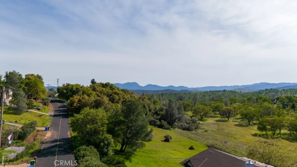 16366 Conestoga Road Hidden Valley Lake, CA 95467