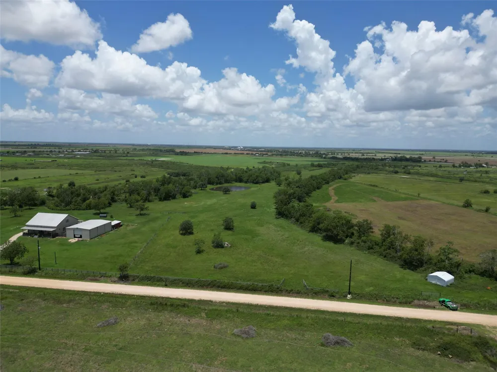 738 County Road 248 Lissie, TX 77545