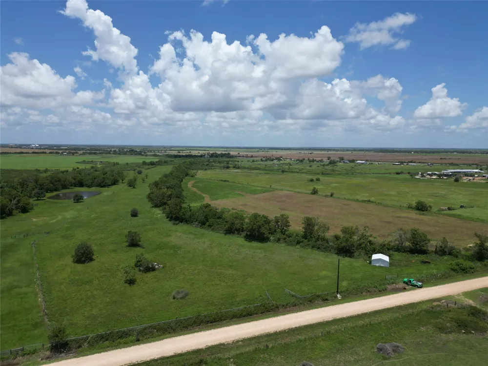 738 County Road 248 Lissie, TX 77545