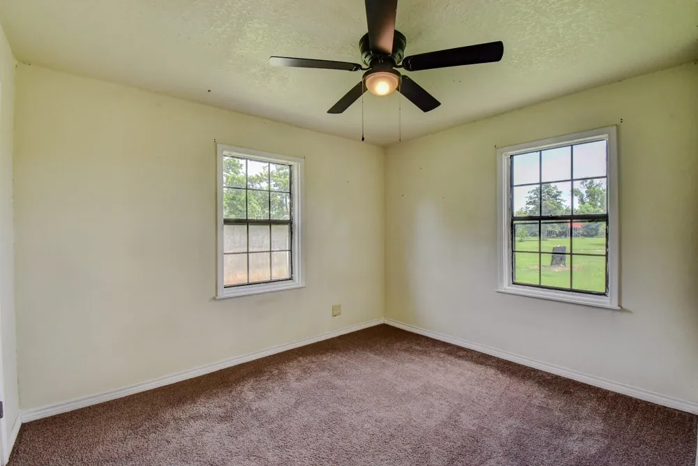 6615 Live Oak Drive Jones Creek, TX 77541