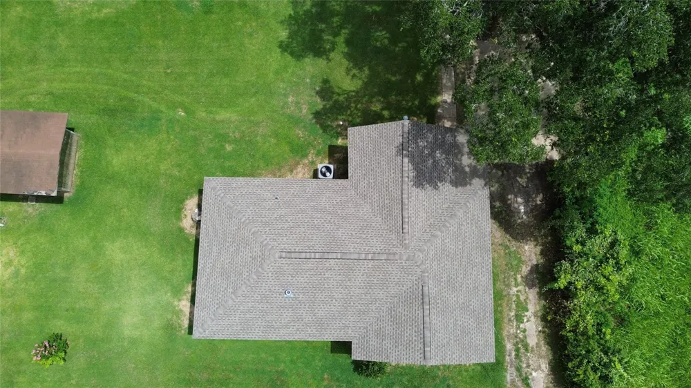 6615 Live Oak Drive Jones Creek, TX 77541