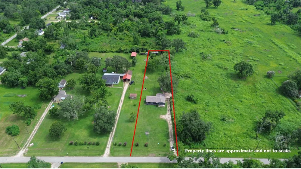 6615 Live Oak Drive Jones Creek, TX 77541