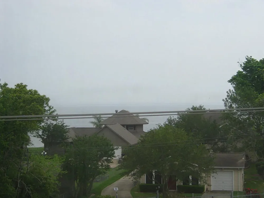 4700 W Bayshore Drive Bacliff, TX 77518