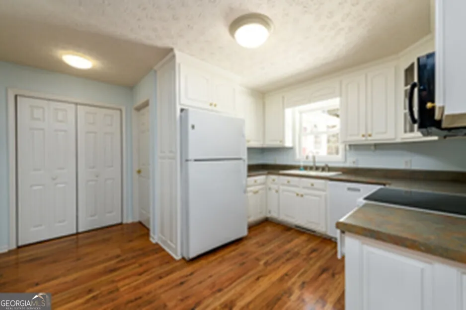 173 DEER CREEK FARM RD Hartwell, GA 30643