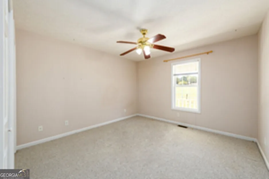 173 DEER CREEK FARM RD Hartwell, GA 30643