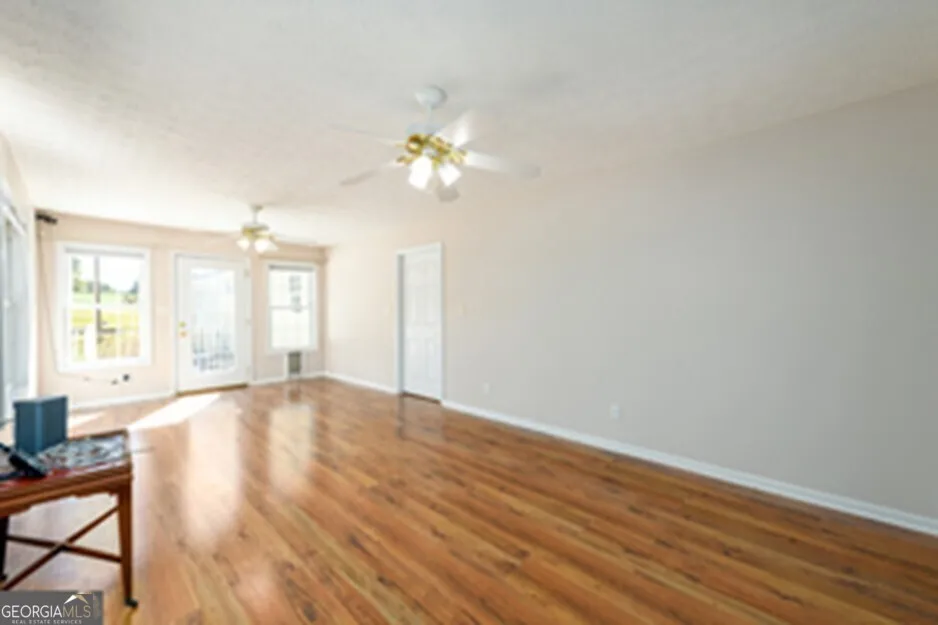 173 DEER CREEK FARM RD Hartwell, GA 30643