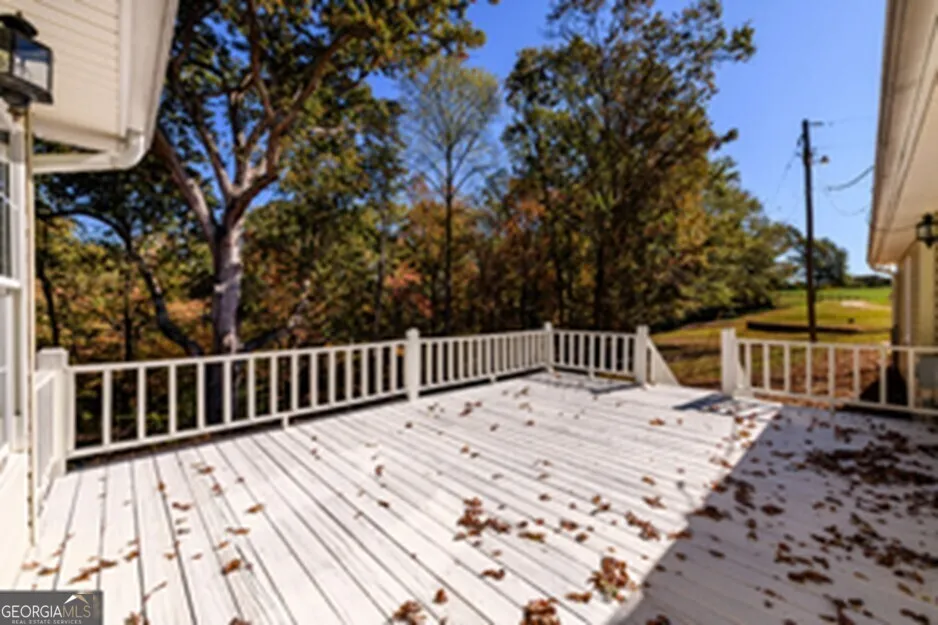 173 DEER CREEK FARM RD Hartwell, GA 30643