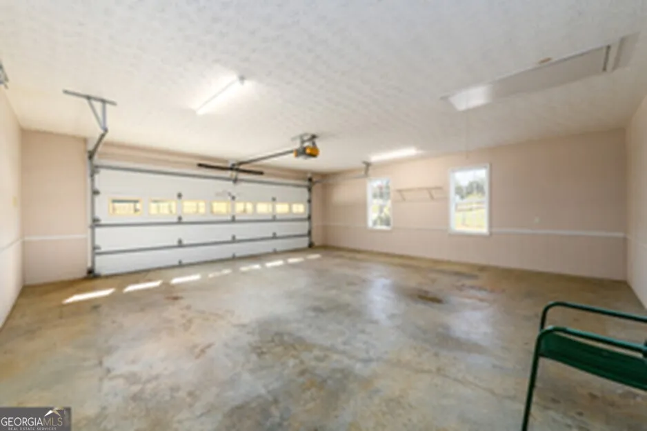 173 DEER CREEK FARM RD Hartwell, GA 30643