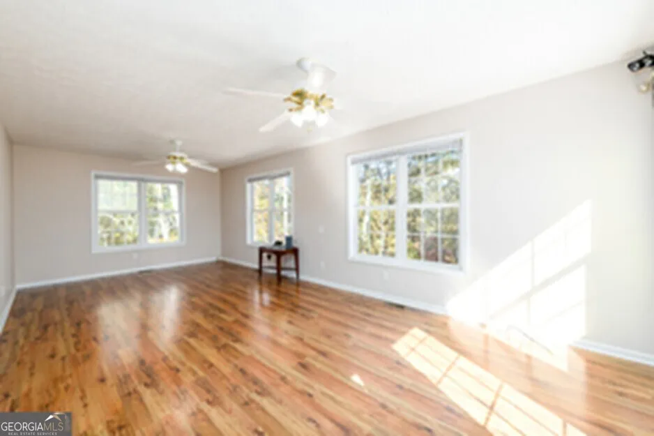 173 DEER CREEK FARM RD Hartwell, GA 30643