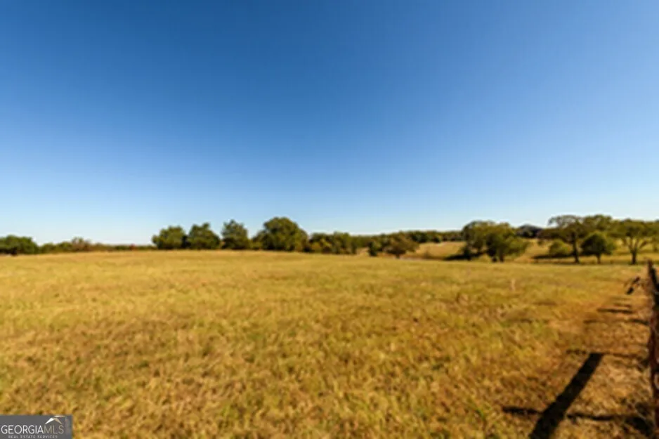 173 DEER CREEK FARM RD Hartwell, GA 30643