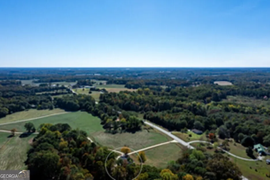 173 DEER CREEK FARM RD Hartwell, GA 30643