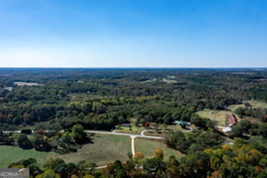 173 DEER CREEK FARM RD Hartwell, GA 30643