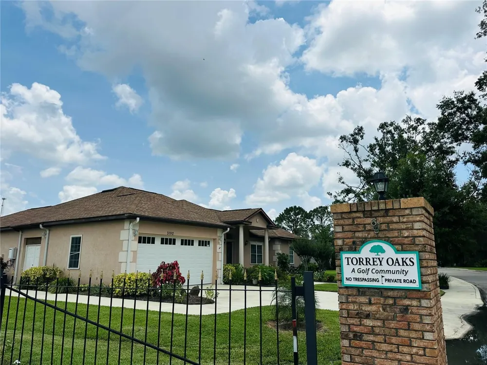 3192 OAKS BEND Bowling Green, FL 33834