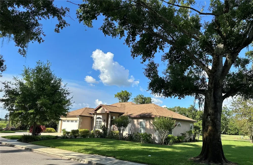 3192 OAKS BEND Bowling Green, FL 33834