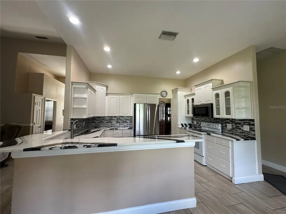 3192 OAKS BEND Bowling Green, FL 33834