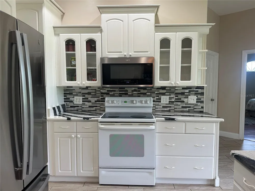 3192 OAKS BEND Bowling Green, FL 33834