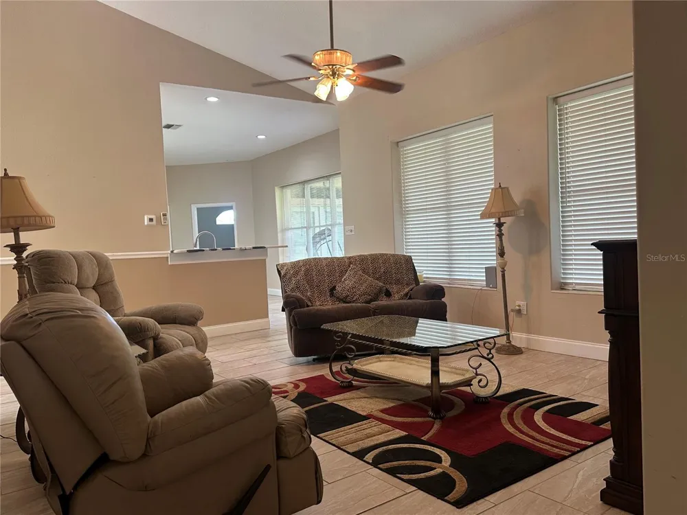 3192 OAKS BEND Bowling Green, FL 33834