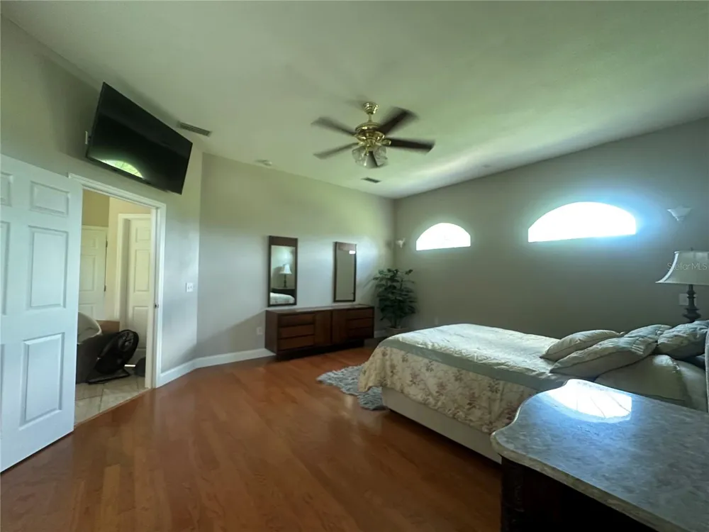 3192 OAKS BEND Bowling Green, FL 33834